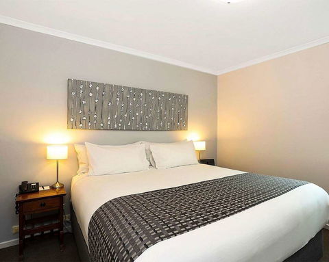 Quality Inn & Suites Menzies - Phillip Island Accommodation 4