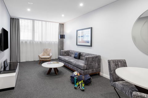 Meriton Serviced Apartments North Sydney - Phillip Island Accommodation 4