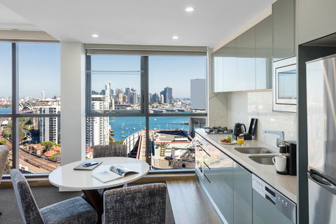 Meriton Serviced Apartments North Sydney - Phillip Island Accommodation 6