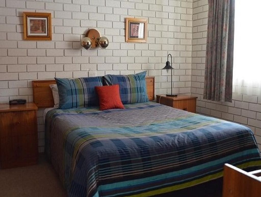 Tocumwal NSW Phillip Island Accommodation