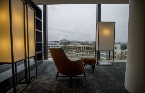 Little National Hotel - Phillip Island Accommodation 2