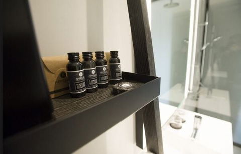 Little National Hotel - Phillip Island Accommodation 5