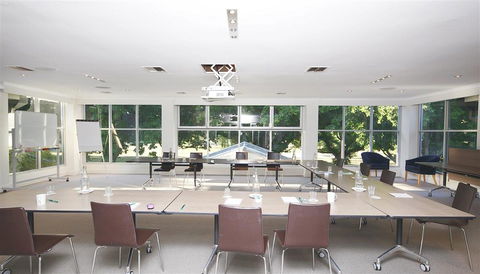 Forrest Hotel & Apartments - Phillip Island Accommodation 4