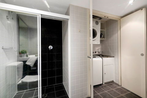 Astra Apartments Parramatta - Phillip Island Accommodation 17
