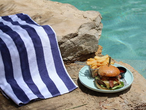 Mercure Darwin Airport Resort - Phillip Island Accommodation 10