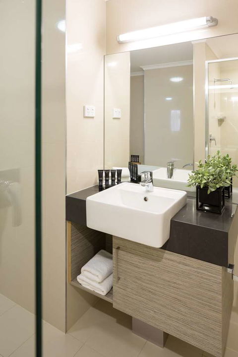 H on Smith Hotel - Phillip Island Accommodation 7