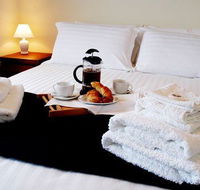 Hut on the Hill BB - Phillip Island Accommodation