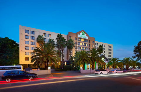 Holiday Inn Parramatta - Phillip Island Accommodation 2