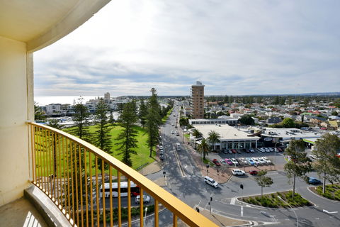 Atlantic Tower Motor Inn - Phillip Island Accommodation 1