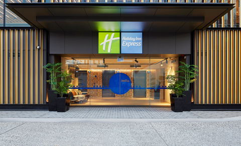 Holiday Inn Express Sydney Airport - Phillip Island Accommodation 1