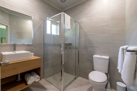 Nightcap at Waterfront Hotel - Phillip Island Accommodation 1