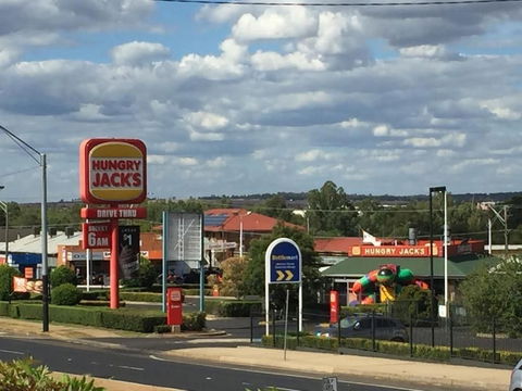 Across Country Motel & Svcd Apts - Phillip Island Accommodation 1
