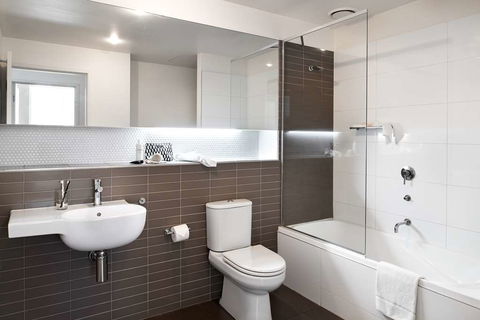 Punthill Knox - Phillip Island Accommodation 4