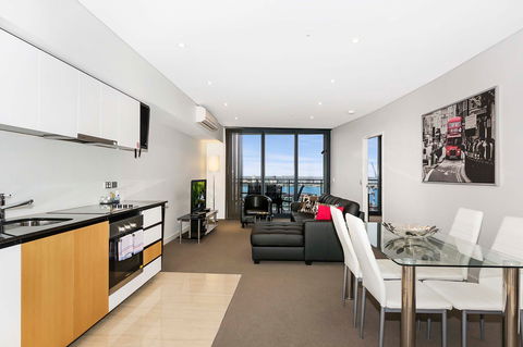 Astra Apartments Perth - Phillip Island Accommodation 9