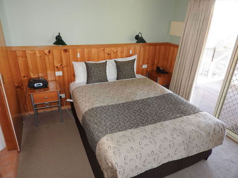 Golden Heritage Motor Inn & Cottages - Phillip Island Accommodation 6