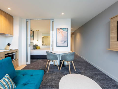 Mercure Canberra Belconnen - Phillip Island Accommodation 7