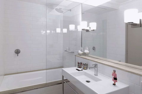 QT Canberra - Phillip Island Accommodation 17