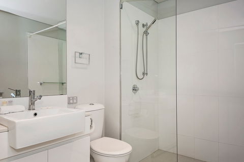 Astra Apartments Perth - Phillip Island Accommodation 2