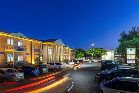 Adelaide Inn - Phillip Island Accommodation 0