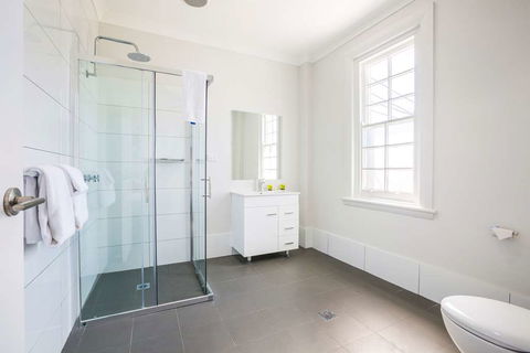 Nightcap at Regents Park Hotel - Phillip Island Accommodation 1