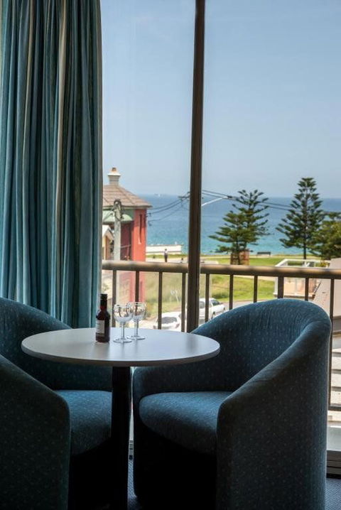 Alloggio Newcastle Beach Hotel - Phillip Island Accommodation 1