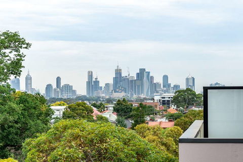Artel Apartment Hotel Melbourne - Phillip Island Accommodation 1