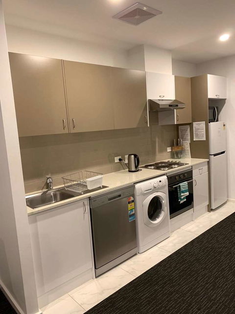 Adelaide Dress Circle Apartments - Phillip Island Accommodation 2