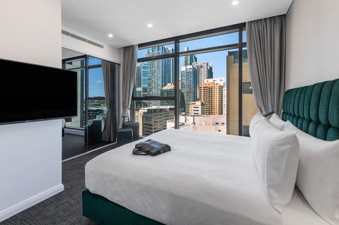 Meriton Suites Sussex Street, Sydney - Phillip Island Accommodation 0