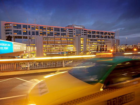 PARKROYAL Melbourne Airport - Phillip Island Accommodation 0