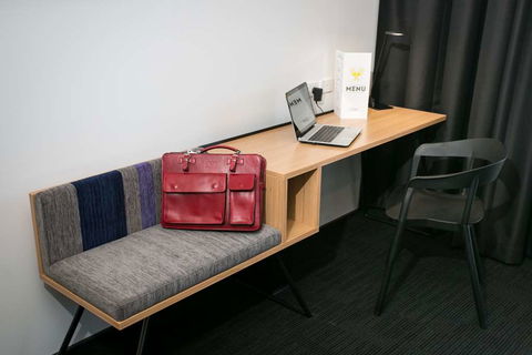 Alpha Hotel Eastern Creek - Phillip Island Accommodation 10