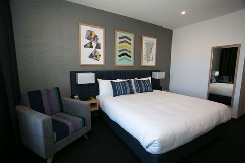 Alpha Hotel Eastern Creek - Phillip Island Accommodation 12