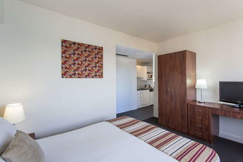 The Macleay Serviced Apartment Hotel - Phillip Island Accommodation 6