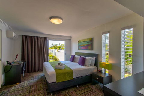 Mackay Oceanside Central Hotel - Phillip Island Accommodation 3