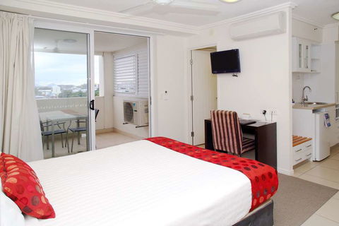 Cairns Central Plaza Apartment - Phillip Island Accommodation 9