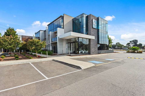 Quality Inn Taylors Lakes Motel - Phillip Island Accommodation 1