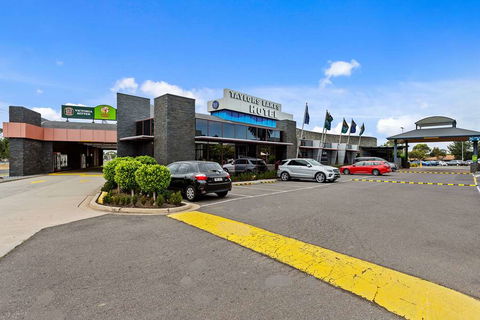 Quality Inn Taylors Lakes Motel - Phillip Island Accommodation 2