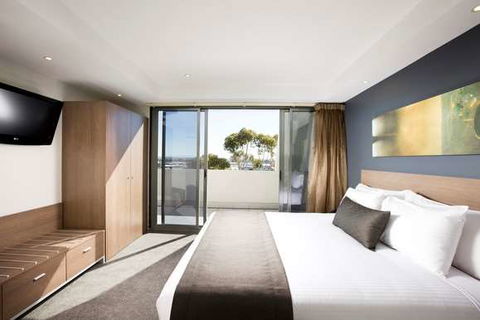 Mantra Tullamarine Hotel - Phillip Island Accommodation 1