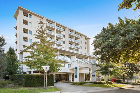 Adina Serviced Apts Canberra Dickson - Phillip Island Accommodation 2