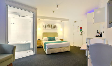 Atlantic Tower Motor Inn - Phillip Island Accommodation 2