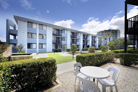 Assured Waterside Apartments - Phillip Island Accommodation 0