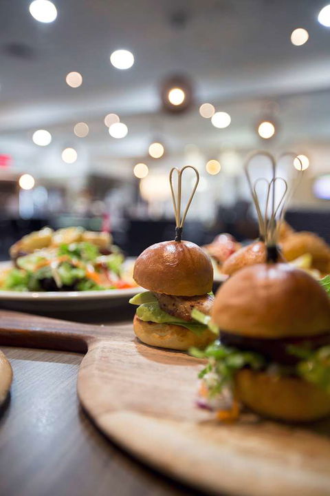 All Seasons Bendigo - Phillip Island Accommodation 6