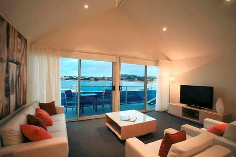 York Cove - Phillip Island Accommodation 8