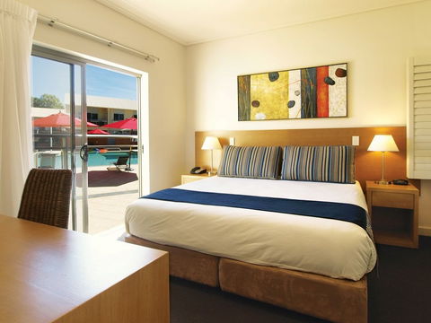 Oaks Broome - Phillip Island Accommodation 2
