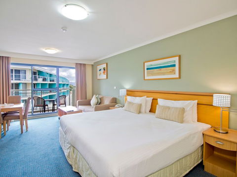 Oaks Waterfront Resort - Phillip Island Accommodation 2