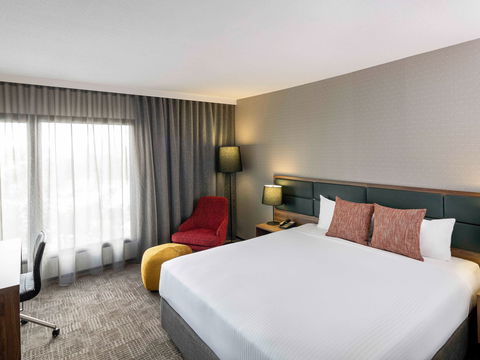 Novotel Sydney International Airport - Phillip Island Accommodation 2
