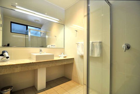 Mission Beach Resort - Phillip Island Accommodation 1