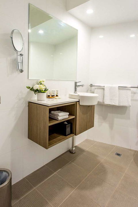 Pacific Hotel Brisbane - Phillip Island Accommodation 1