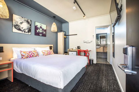 Monash Hotel - Phillip Island Accommodation 1