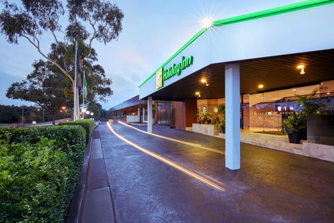 Holiday Inn Warwick Farm - Phillip Island Accommodation 0