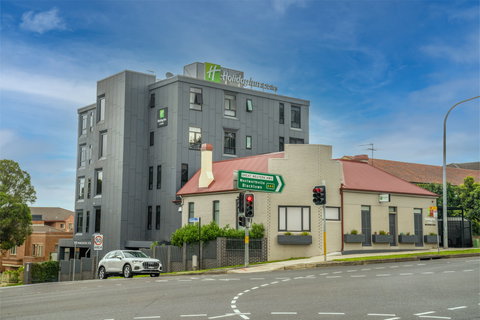 Holiday Inn Stes Parramatta Mar - Phillip Island Accommodation 0